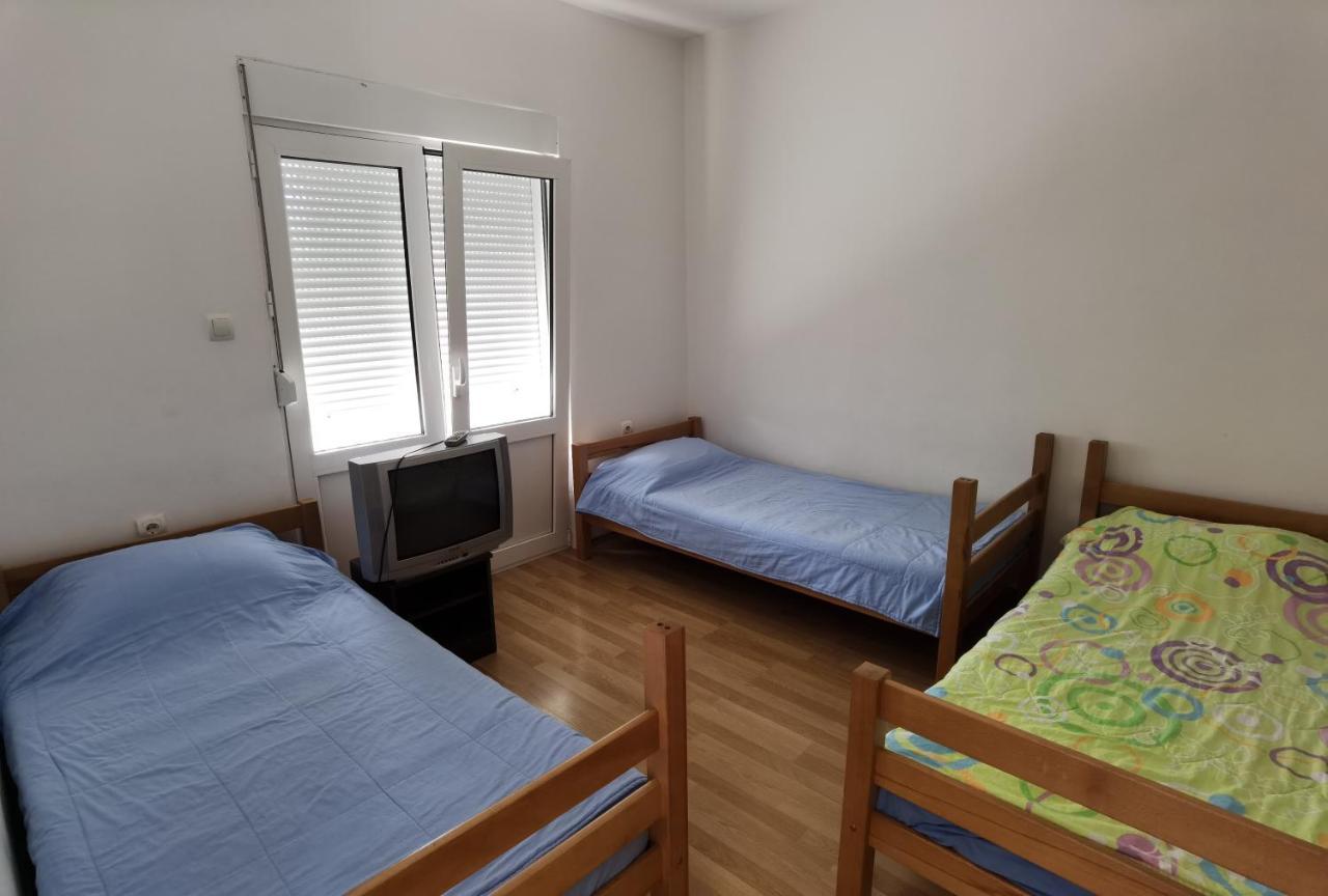 Nikolic Apartmani Бар Экстерьер фото