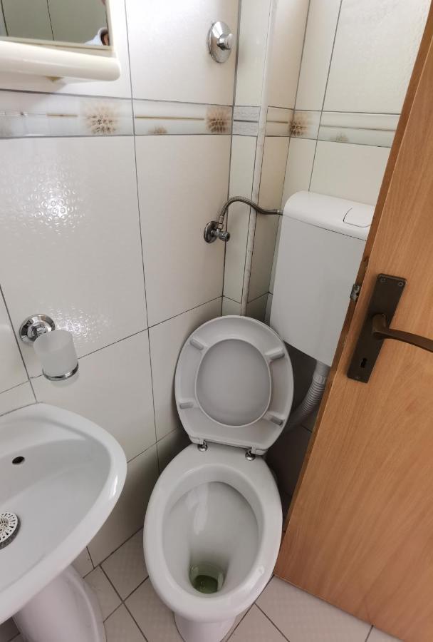 Nikolic Apartmani Бар Экстерьер фото