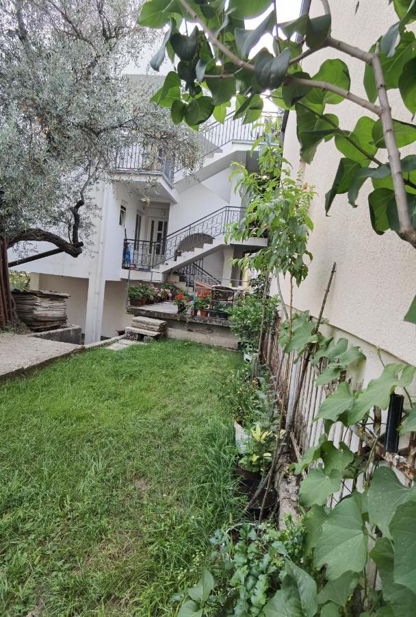 Nikolic Apartmani Бар Экстерьер фото