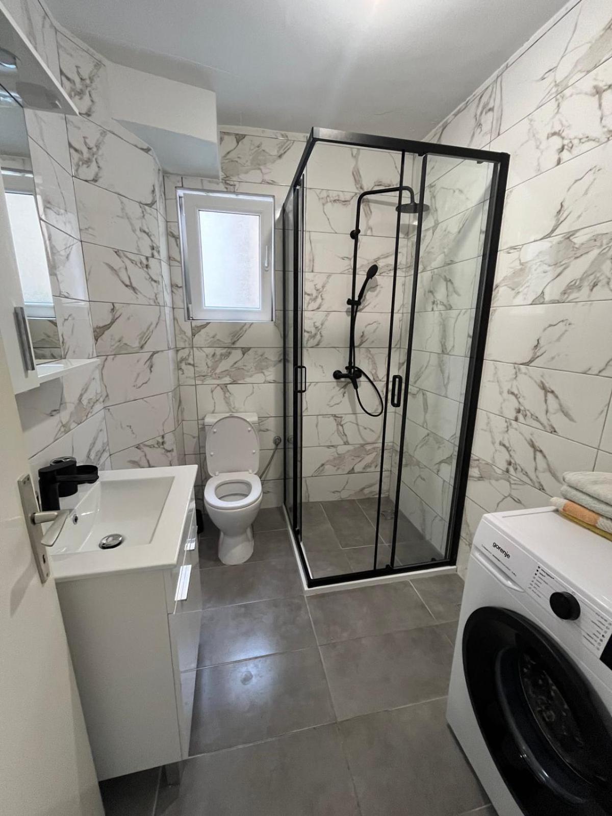Nikolic Apartmani Бар Экстерьер фото